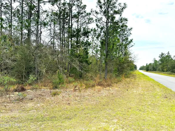 1 Villa Ct, Chipley, FL 32428