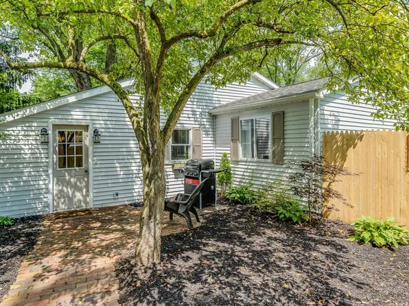 10691 Fairview Ave, Osceola, IN 46561