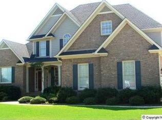 7022 Thornwood Ln SE, Hampton Cove, AL 35763