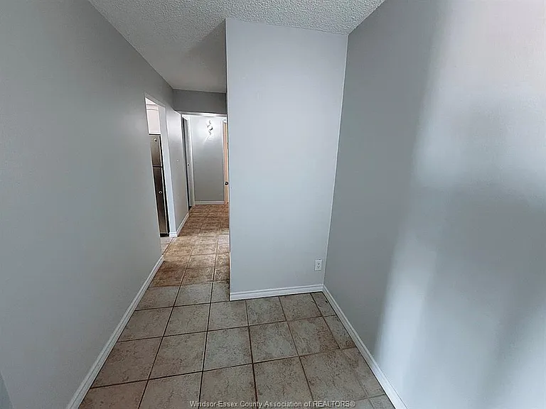 9099 Riverside Dr E #805W — Photo 5