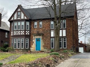 16100 Chadbourne Rd, Shaker Heights, OH 44120