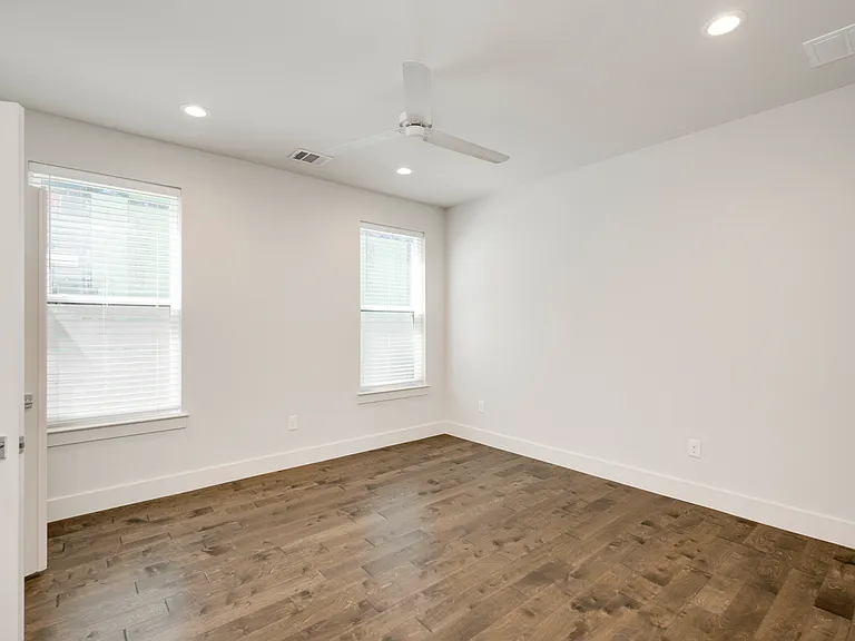 1412 Perez St #1 — Photo 16