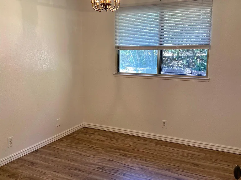 8345 Berg St — Photo 21