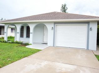 529 102nd Ave N, Naples, FL 34108