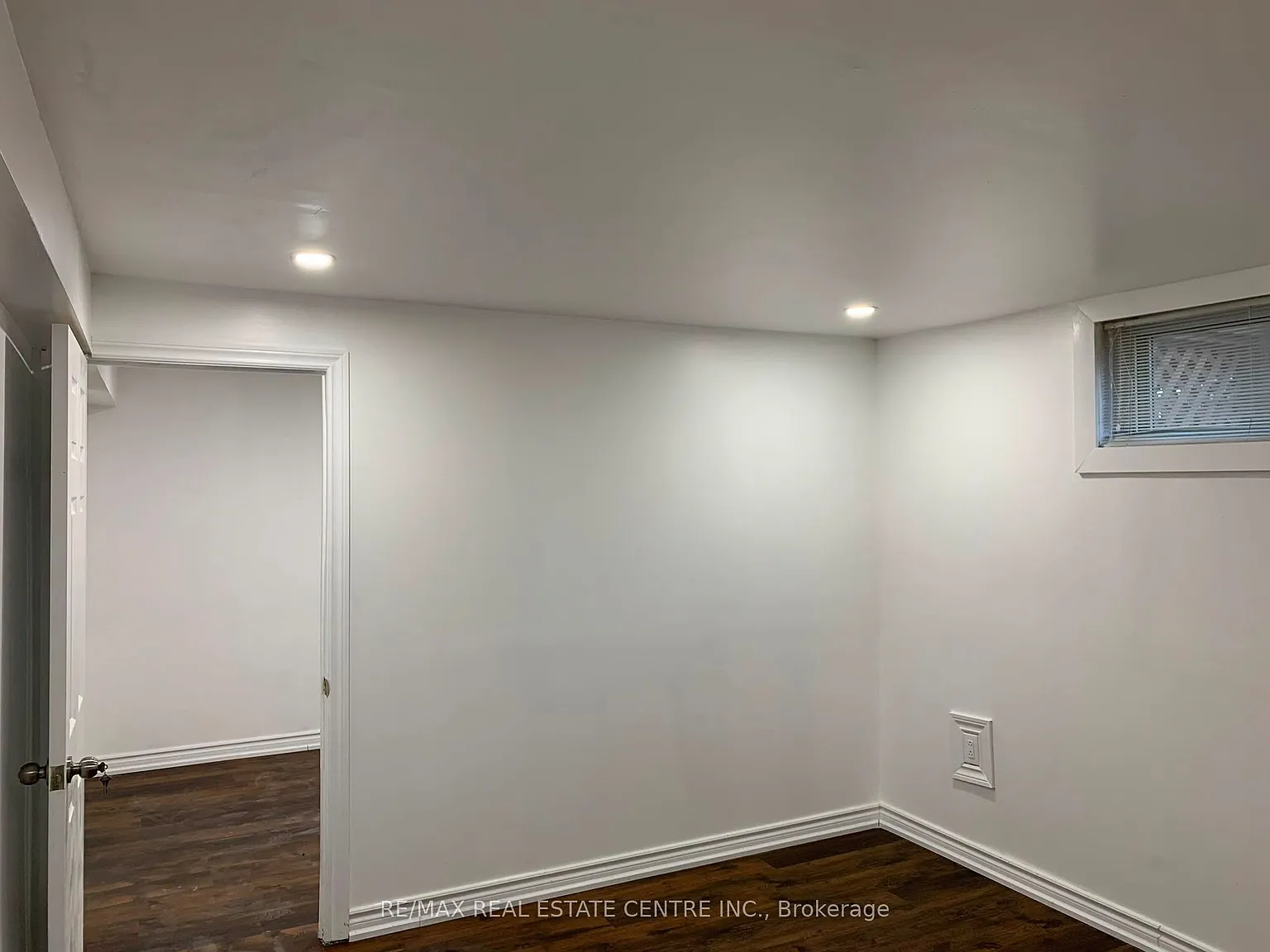 3 bed, $1,999 — Photo 4