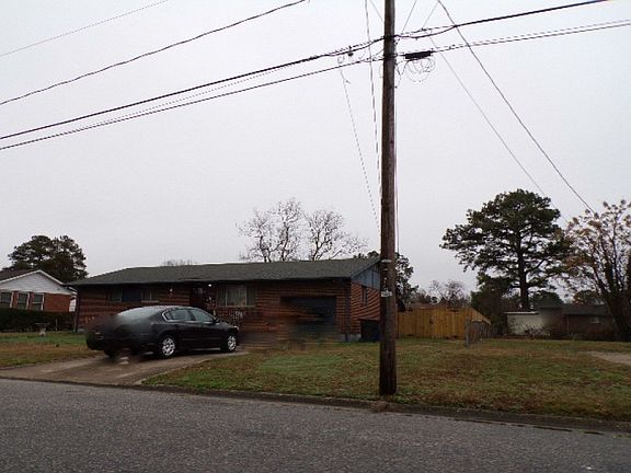 2nd image of 909 Warfield Dr