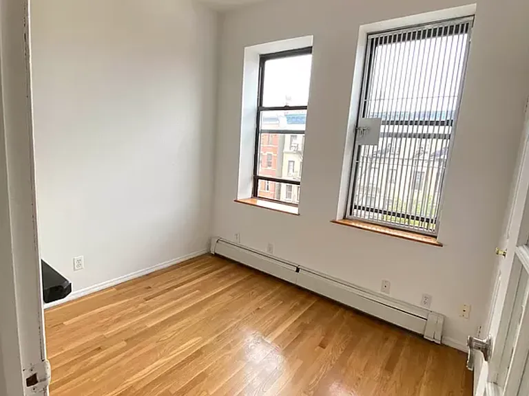 82 W 105th St #5I — Photo 3