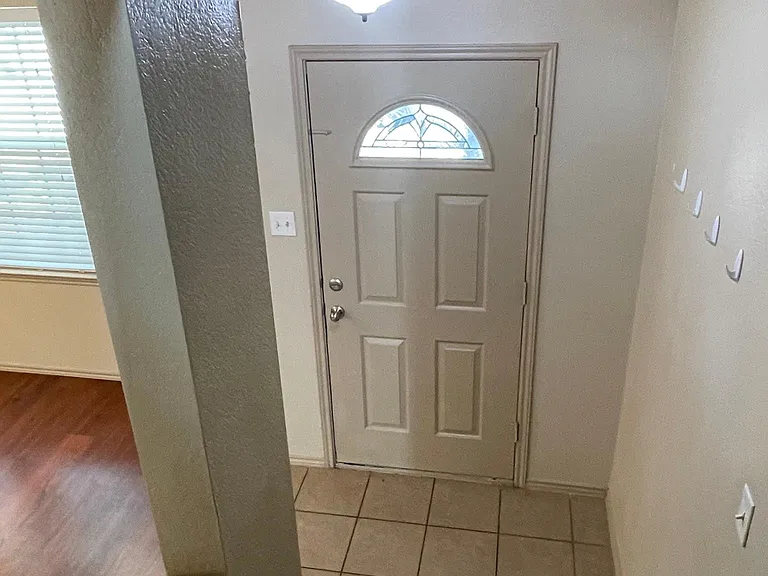1812 Diamond Lake Trl — Photo 24