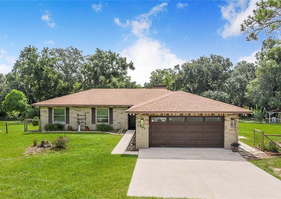 1st image of 1701 CHAMPAGNE ROAD