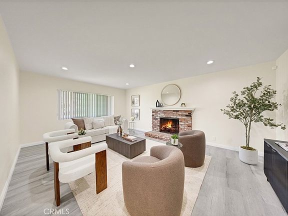 5th image of 5582 N Charlotte Ave