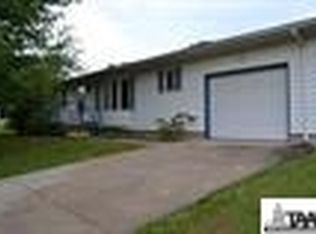 1908 Willow St, Valley Falls, KS 66088