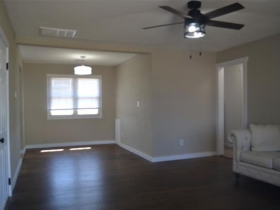 5th image of 732 E Rose Dr