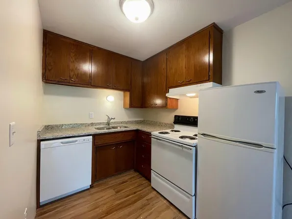 400 6th Ave SE APT 25, Minneapolis, MN 55414
