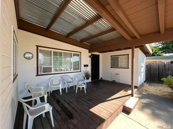 222 Garrett Drive, Ukiah, CA 95482