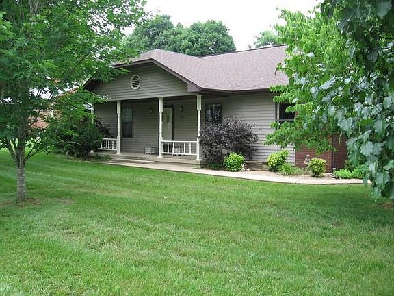 2nd image of 1907 Kelly Dr