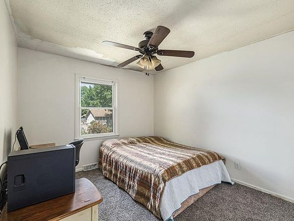 5th image of 1037 W Crestview Ln