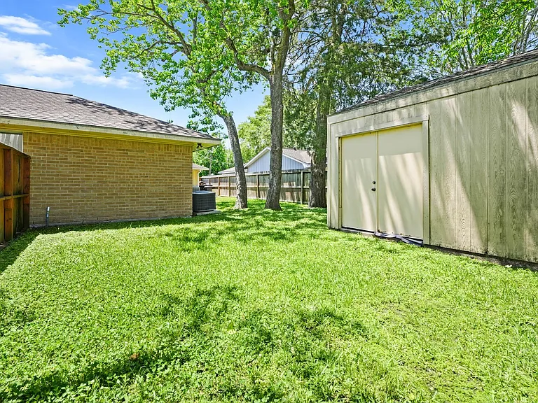 1218 S Johnson St — Photo 28