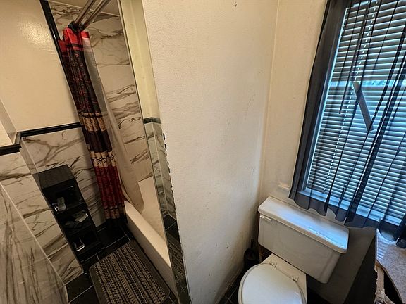 4th image of 67 Short St