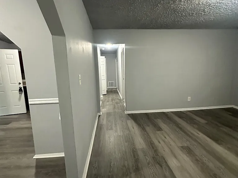 400 Greenhill Way — Photo 9