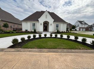 4123 Oleander Dr, Lake Charles, LA 70605