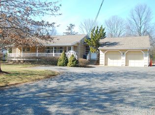 8 Felmley Rd, Whitehouse Station, NJ 08889