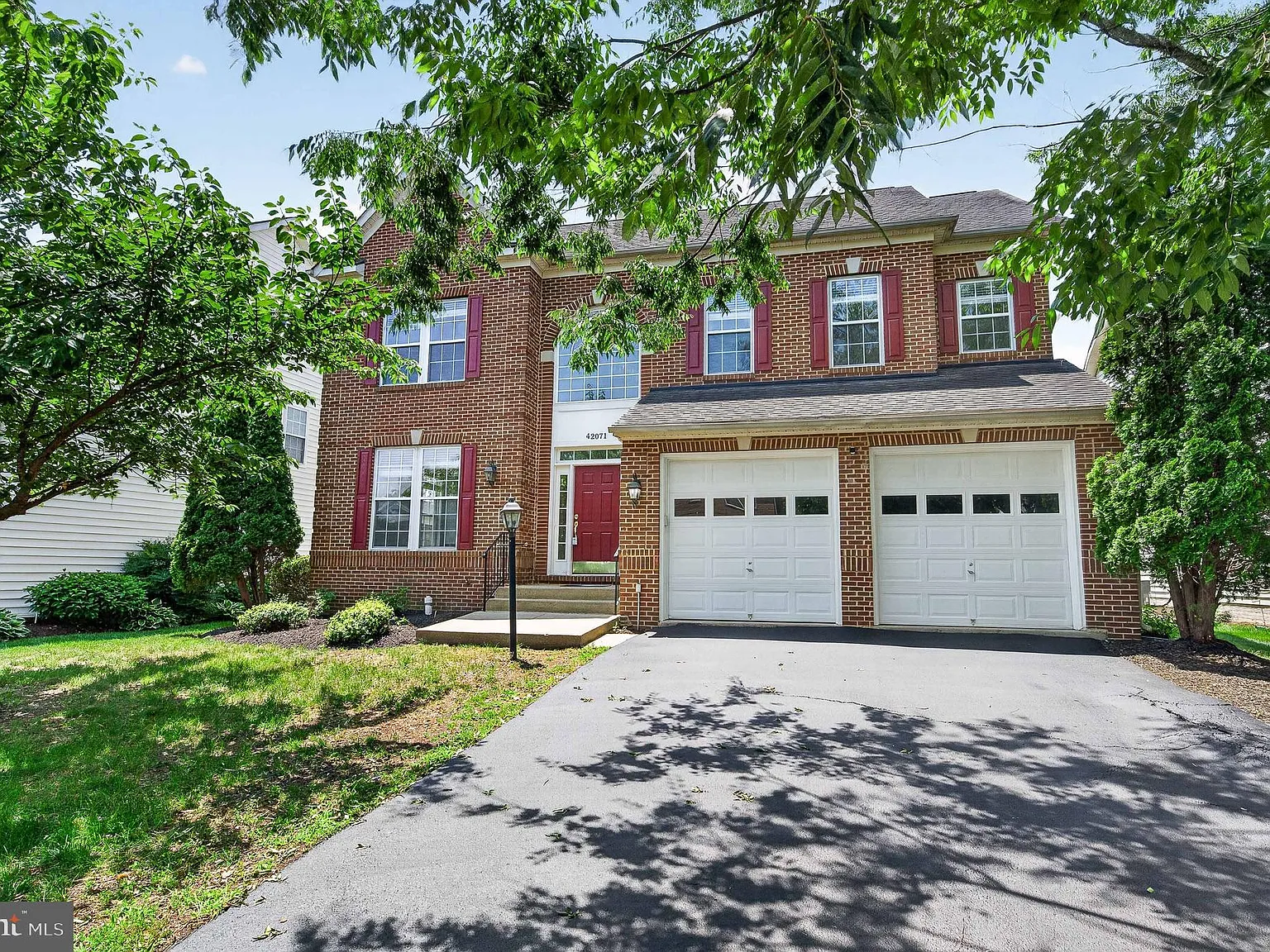 4 bed, 3.5 bath, 3662 sqft, $4,495 — Photo 1