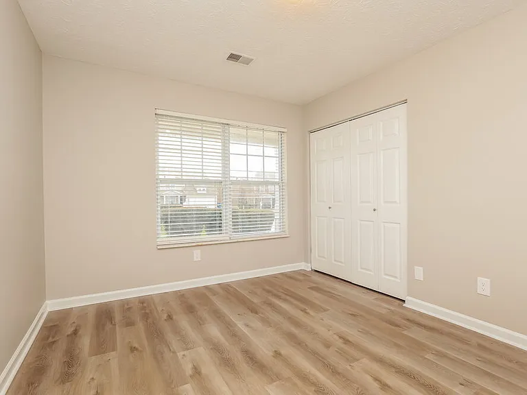 924 Grand Oak Dr — Photo 13