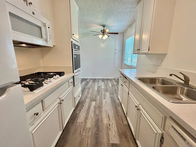 Monte Vista Townhomes — Photo 65