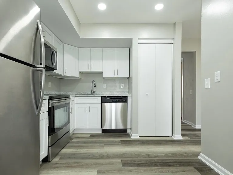 1403 Key Pkwy — Photo 13