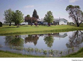 19215 N 100th Rd, Industry, IL 61440