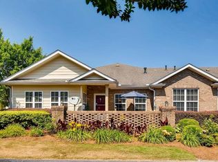 141 Villa Park Cir, Stone Mountain, GA 30087