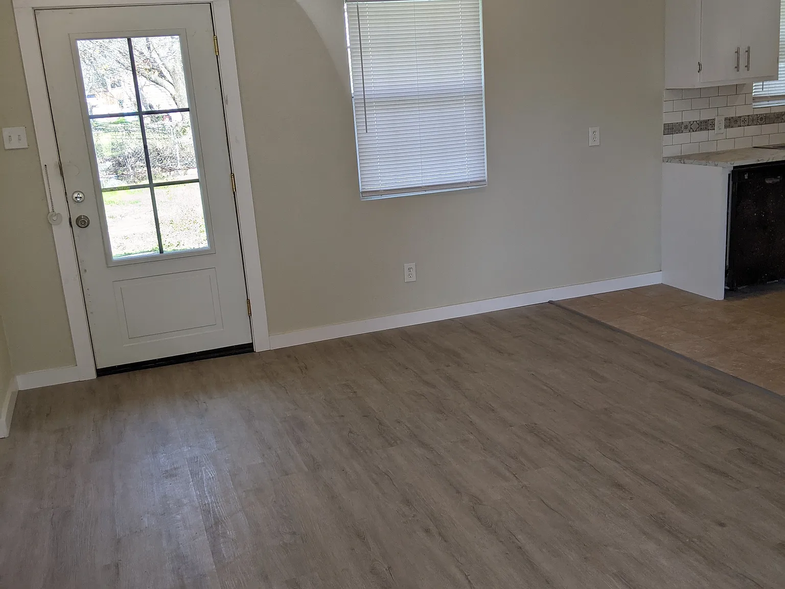 3 bed, 1350 sqft, $1,795 — Photo 3
