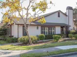 5 Cove Rd, Alameda, CA 94502