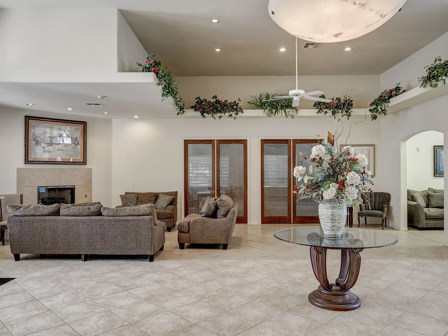 Aspen Peak Condominiums — Photo 3