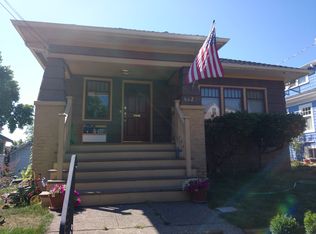 6823 17th Ave NE, Seattle, WA 98115