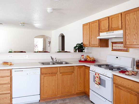 4th image of 5935 Night Whisper Rd NW