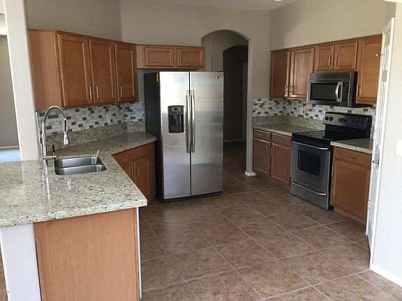 3rd image of 15230 W La Reata Ave