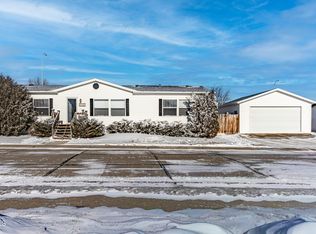 4602 Gates Dr, Bismarck, ND 58503