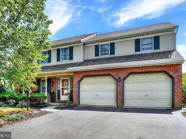 170 Apple Tree Ln, Mount Wolf, PA 17347