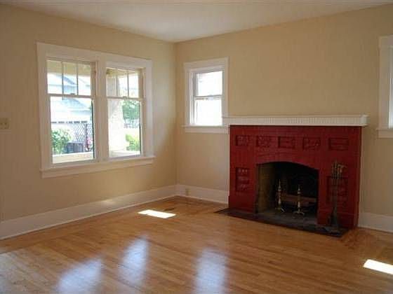 1st image of 492 Lincoln Ave