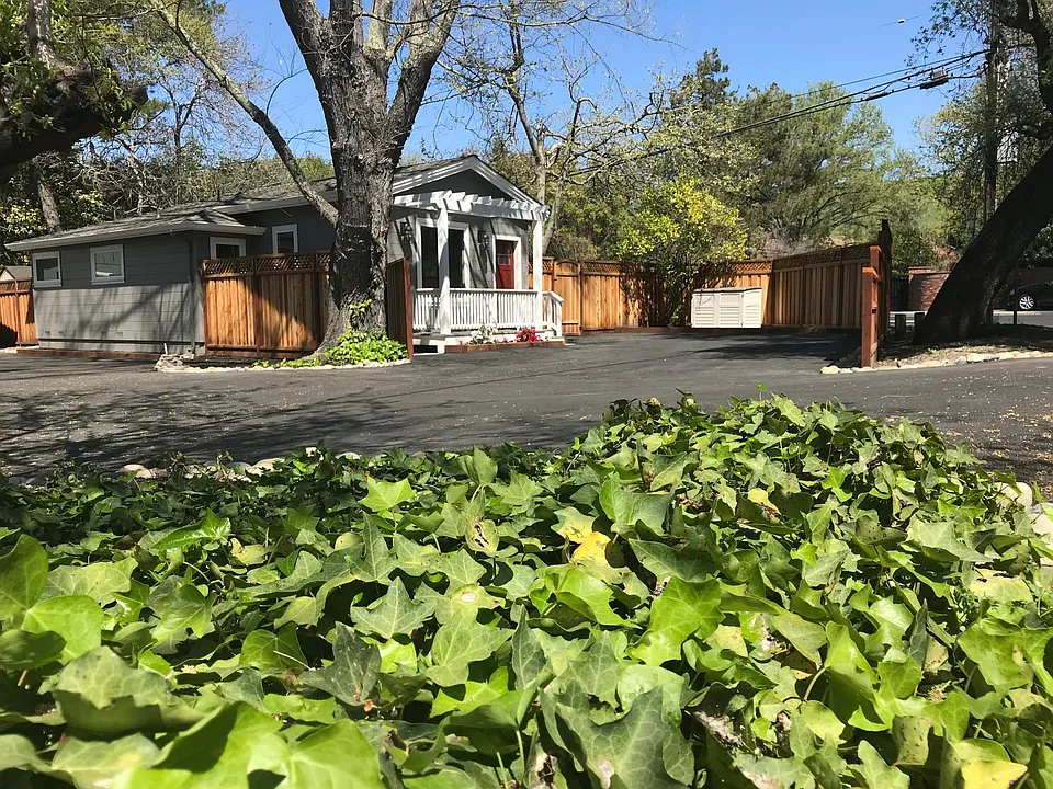 Like New 3-year Old Home in West Side Alamo