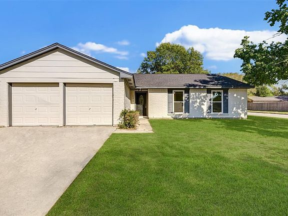 2nd image of 16813 Gleneagle Dr N