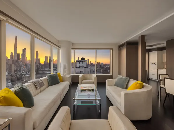 200 East 69th Street image 1 of 18