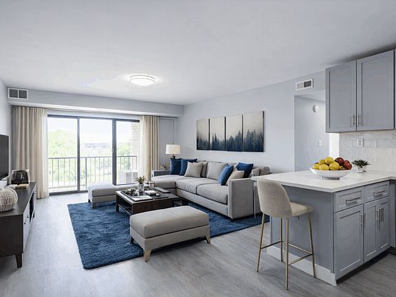 3rd image of 101 Kennedy Dr #150-A12