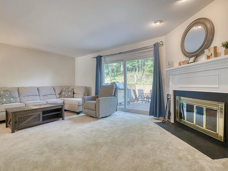 18 Collis Ct — Photo 10