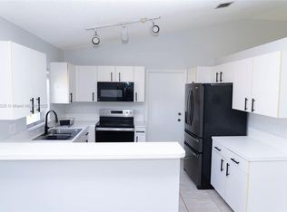 9012 SW 20th Pl, Hollywood, FL 33025