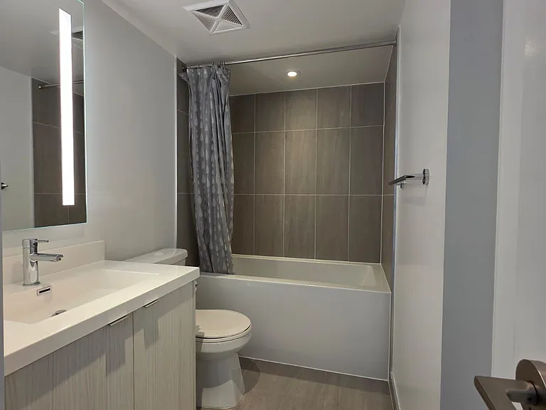 5 Mabelle Ave #2332 — Photo 11