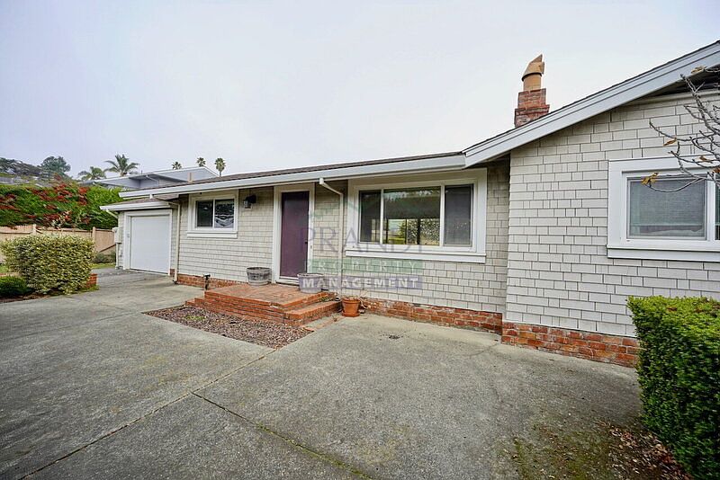 1st image of 893 Tiburon Blvd