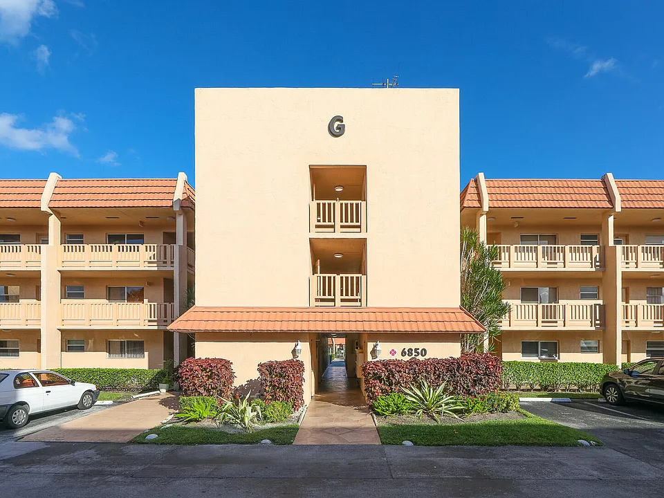 6850 Royal Palm Blvd #303G