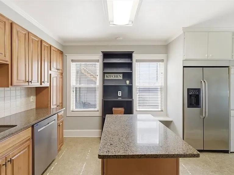 127 Winslow Ave — Photo 8